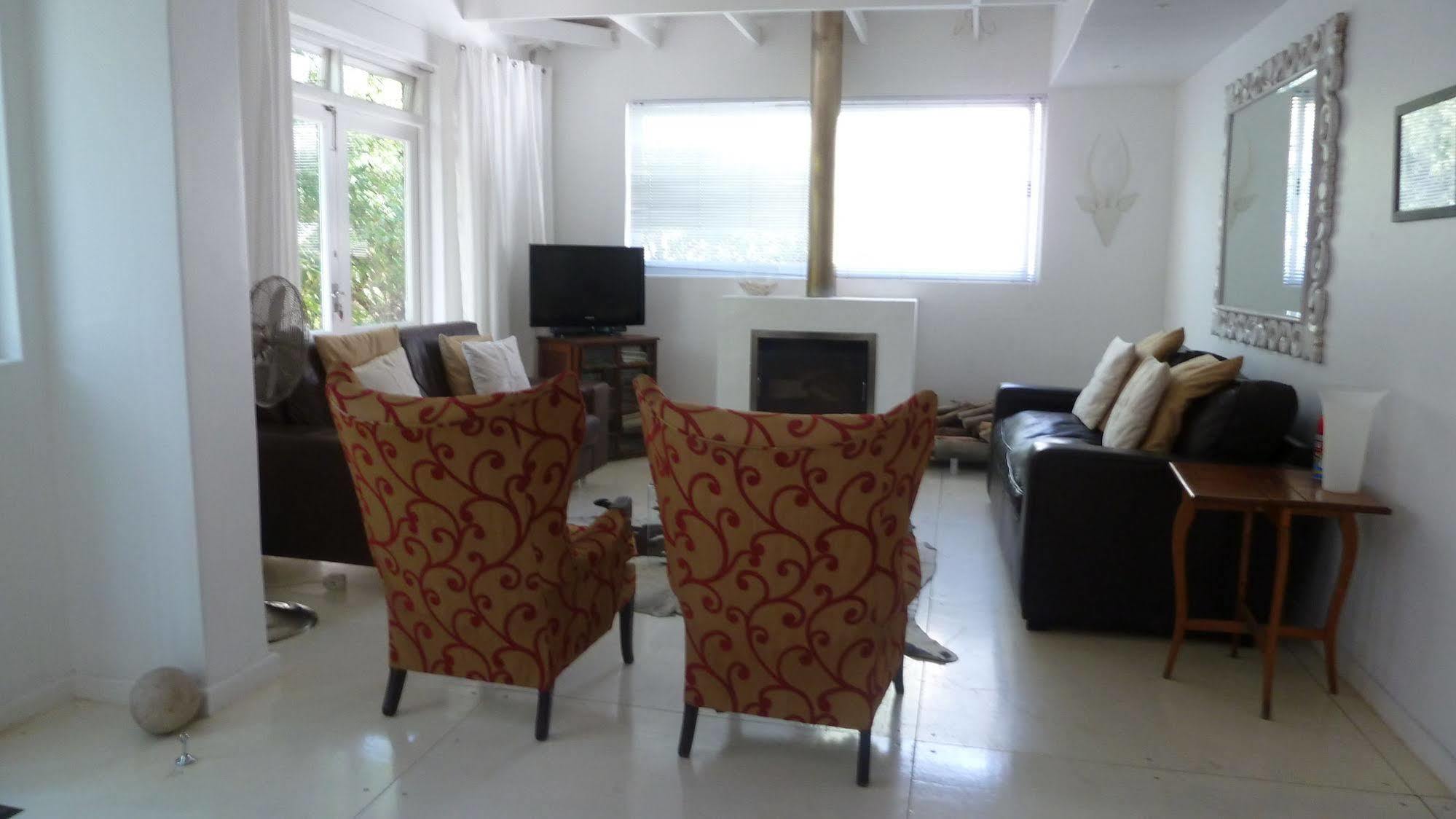 4 On Highworth Apartments And Studios Ciudad del Cabo Exterior foto